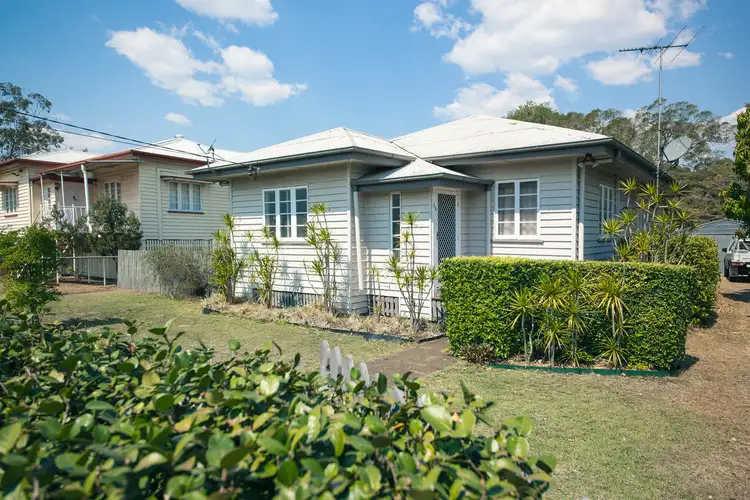 26 Woodford Street, One Mile QLD 4305