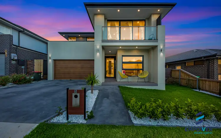 5 Olley Street, Claymore NSW 2559