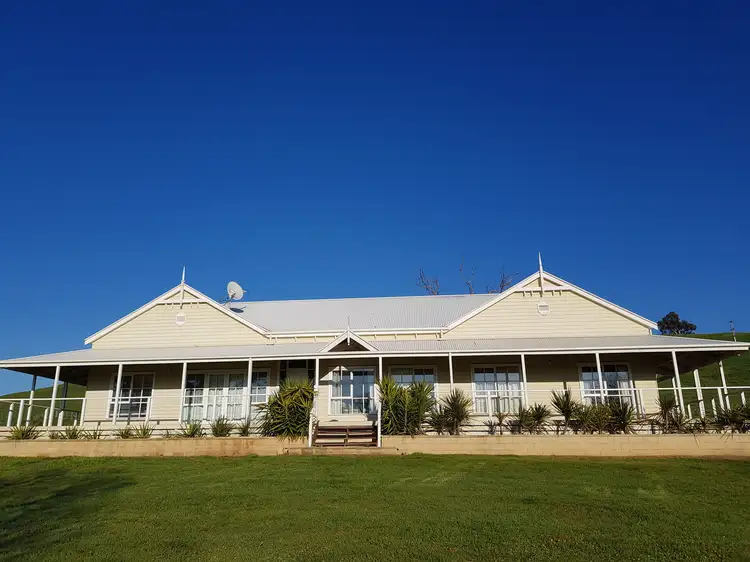 37 Lockharts Road, Bonnie Doon VIC 3720