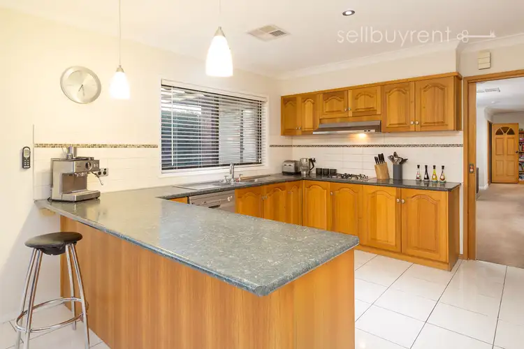 Fifth view of Homely house listing, 2 PHEFLEY COURT, Wodonga VIC 3690