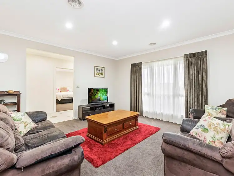 Fourth view of Homely house listing, 8 Sanford Court, Portland VIC 3305