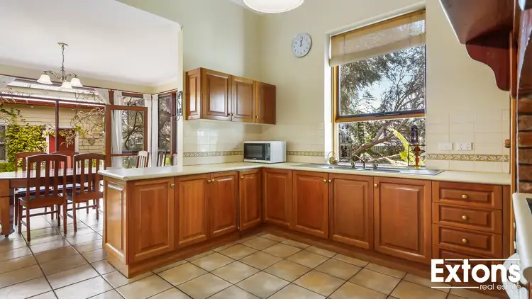 Fifth view of Homely house listing, 2 TELFORD STREET, Yarrawonga VIC 3730