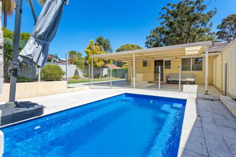 16B Hartfield Crescent, Leeming WA 6149