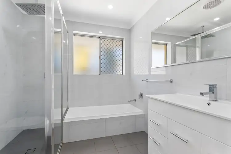 Fifth view of Homely semi-detached listing, 16B Hartfield Crescent, Leeming WA 6149