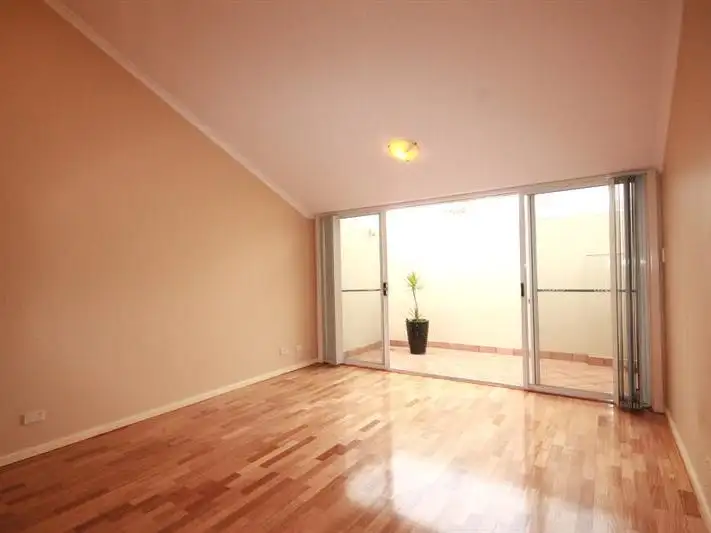 2/23-25 Trafalgar Street, Enmore NSW 2042