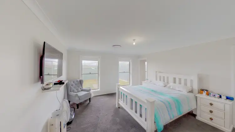 Fifth view of Homely house listing, 10 Waterfall Crescent, Dubbo NSW 2830