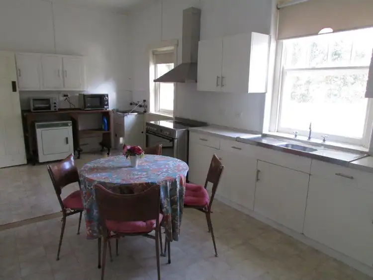 Sixth view of Homely house listing, 8 Molyneaux Street, Warracknabeal VIC 3393