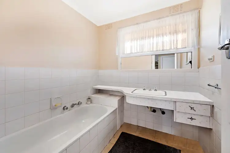 Sixth view of Homely house listing, 14 Palm Beach Crescent, Mount Waverley VIC 3149