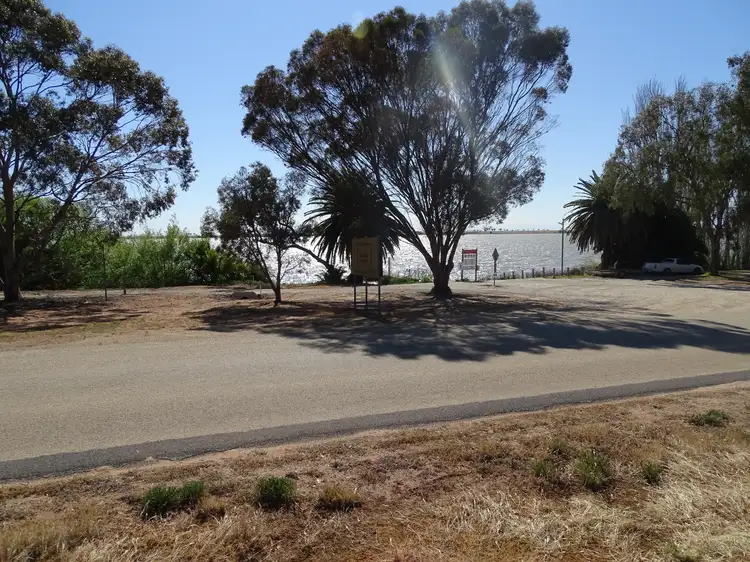 384 Gorton Drive, Mystic Park VIC 3579