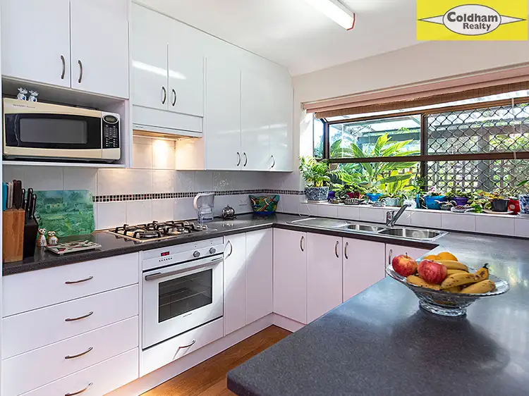 12 Mirreen Court, Karawara WA 6152