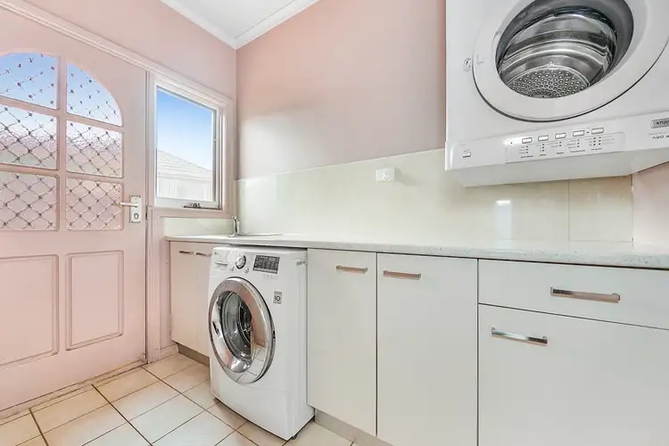 Sixth view of Homely unit listing, 6/21 Lucerne Avenue, Mornington VIC 3931