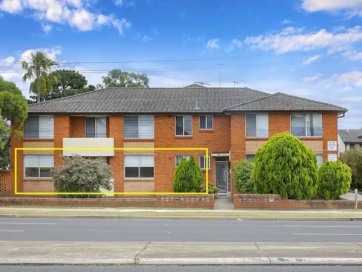 Main view of Homely unit listing, 1/135-147 Elizabeth Drive, Liverpool NSW 2170