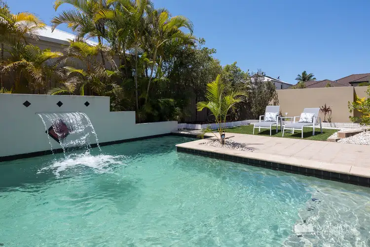 19 AURORA PLACE, Newport QLD 4020