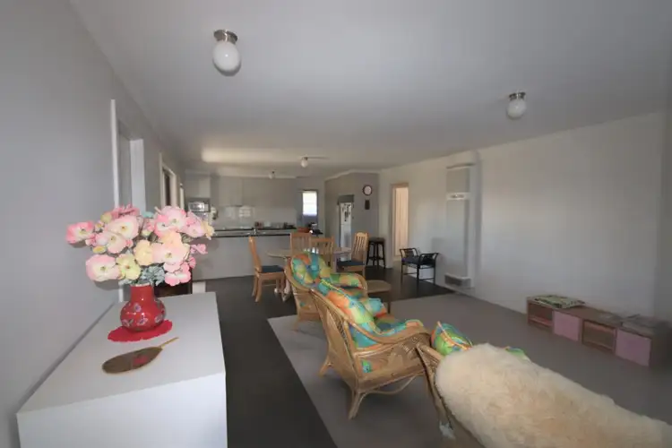 Fifth view of Homely house listing, 10 Radley Court, Mount Gambier SA 5290