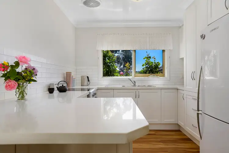 Fourth view of Homely unit listing, Unit 6/56 Brantome Street, Gisborne VIC 3437