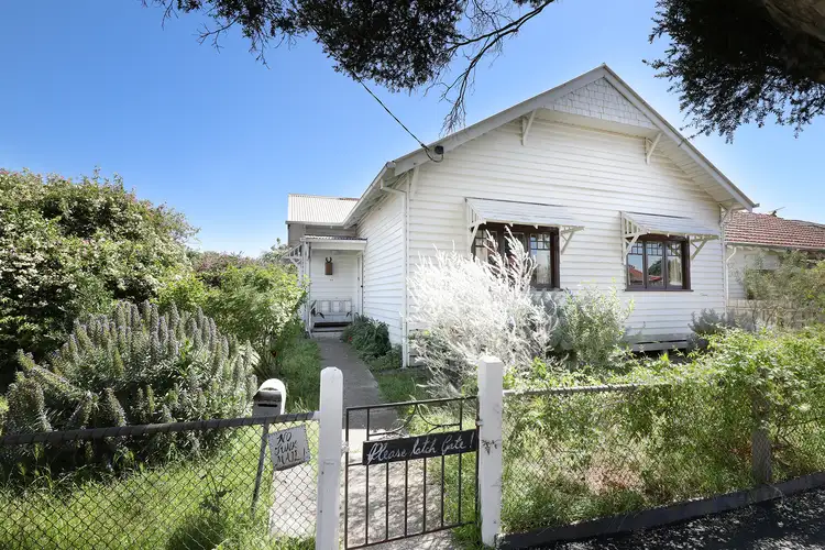 28 Fitzgibbon Avenue, Brunswick West VIC 3055