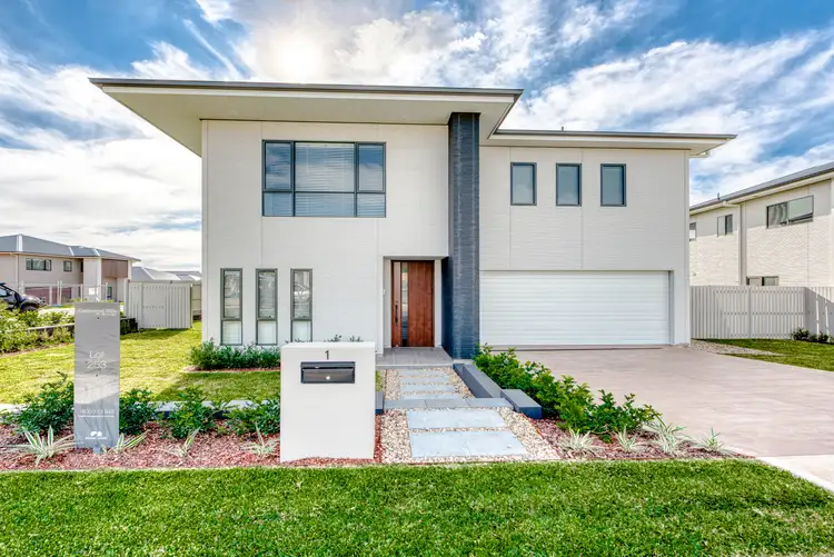1(253) Haselgrove Street