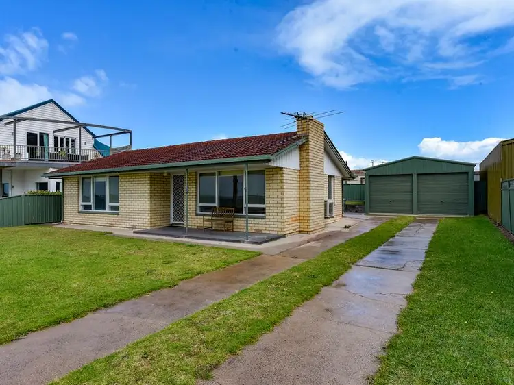 4 Beach Road, Beachport SA 5280