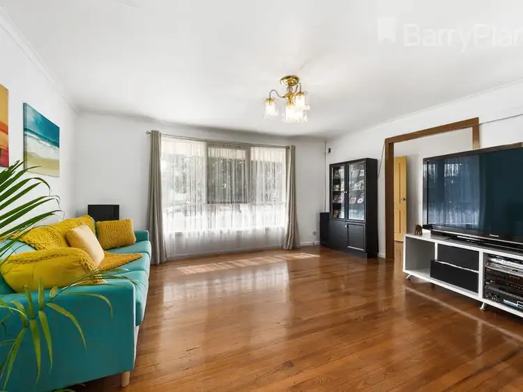 39 Erindale Avenue, Deer Park VIC 3023