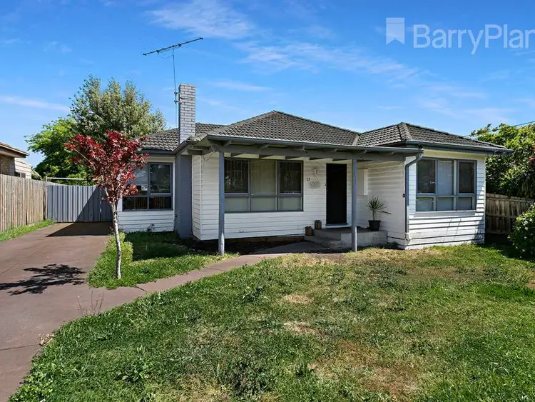 17 Croydon Avenue, Deer Park VIC 3023