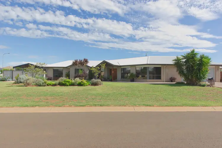 16 Murray Street, Oakey QLD 4401