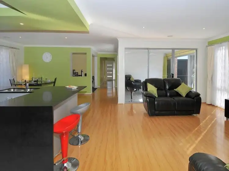 50 Pioneer Drive, Deer Park VIC 3023