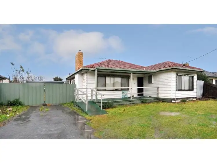 82 Welwyn Parade, Deer Park VIC 3023