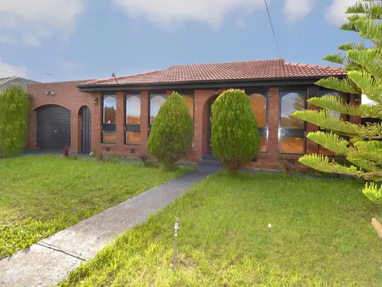 6 Glenrobe Street, Deer Park VIC 3023