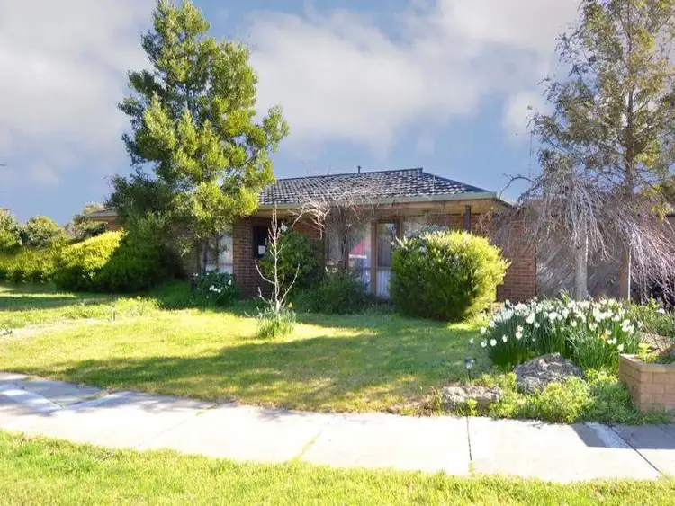 10 Leighton Crescent, Deer Park VIC 3023