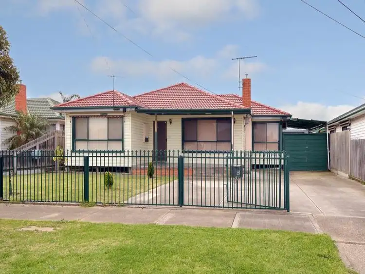 8 Laming Road, Deer Park VIC 3023