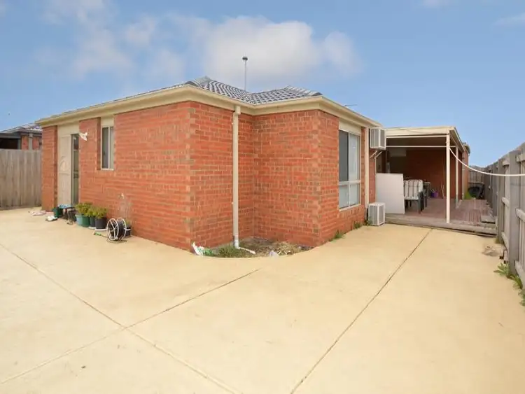 Seventh view of Homely house listing, 40 Dunbarrim Avenue, Cairnlea VIC 3023