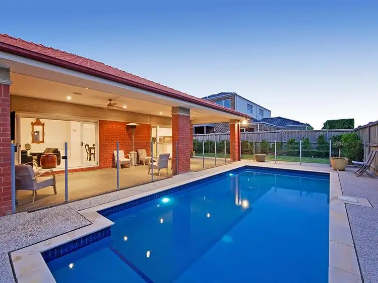 7 Kinross Court, Deer Park VIC 3023