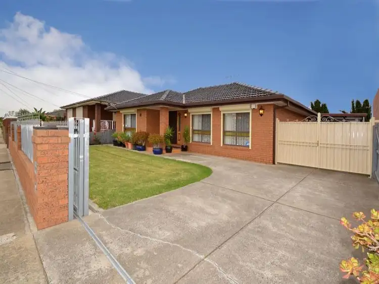 71 Quinn Street, Deer Park VIC 3023