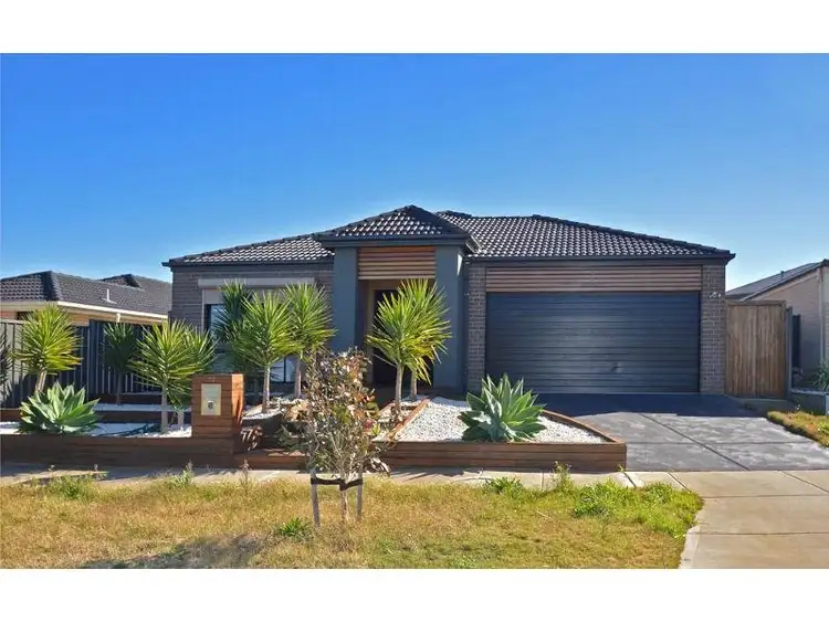 77 Pioneer Drive, Deer Park VIC 3023