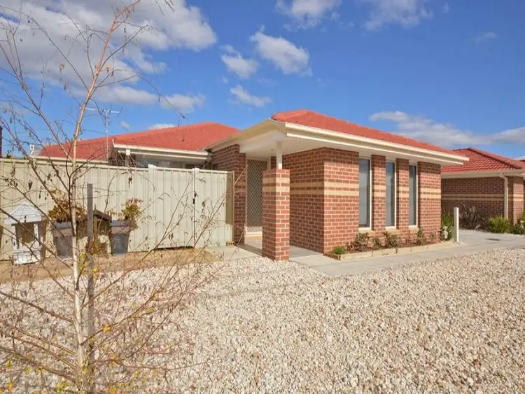 1/89 Quinn Street, Deer Park VIC 3023