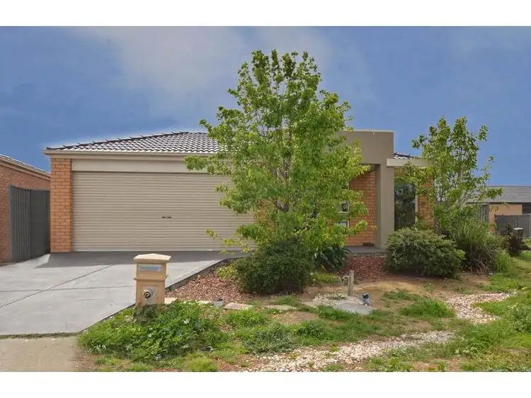 3 Amron Close, Deer Park VIC 3023