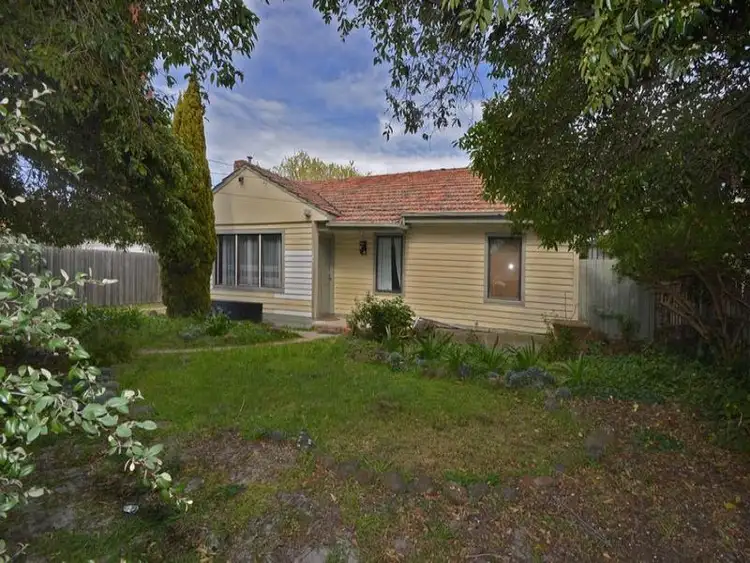 5 Huddersfield Road, Deer Park VIC 3023