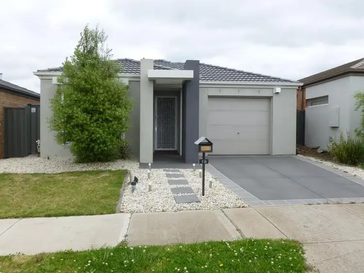 19 Meakin Way, Deer Park VIC 3023
