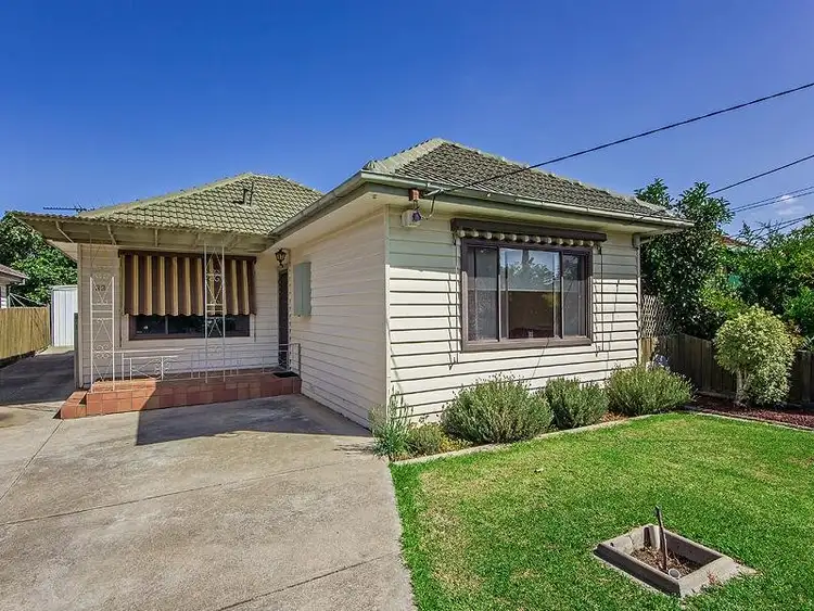33 Christie Street, Deer Park VIC 3023