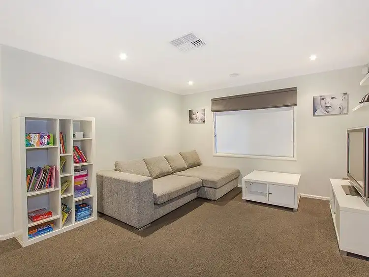 Sixth view of Homely house listing, 8 Kingsbridge Circuit, Cairnlea VIC 3023
