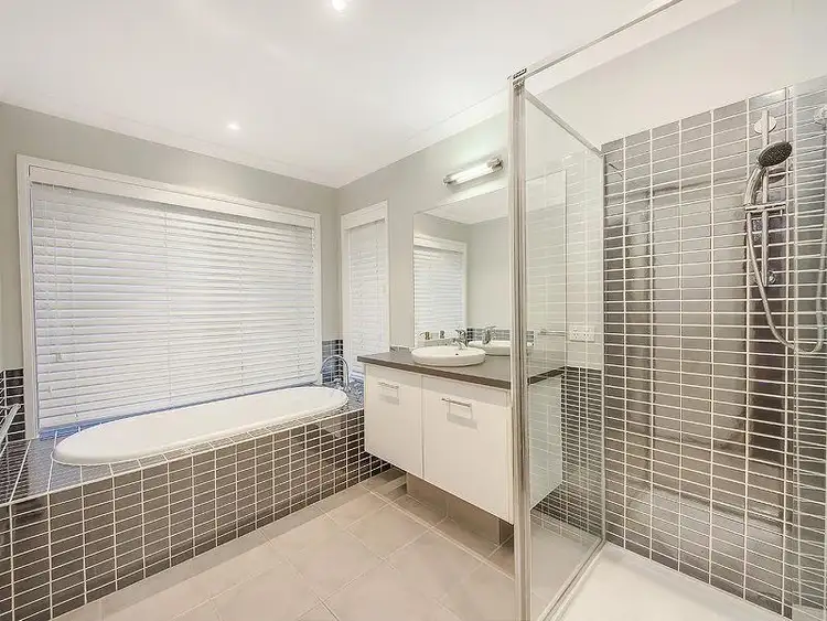 Seventh view of Homely house listing, 8 Kingsbridge Circuit, Cairnlea VIC 3023