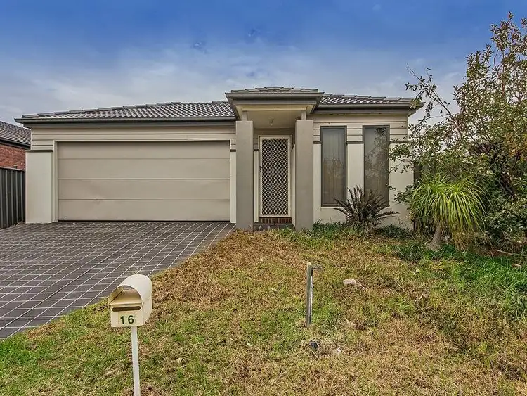 16 Edmondshaw Drive, Deer Park VIC 3023