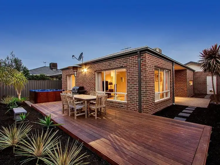 13 Bentley Drive, Deer Park VIC 3023