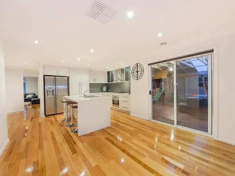 Seventh view of Homely house listing, 5 Gumleaf Court, Cairnlea VIC 3023