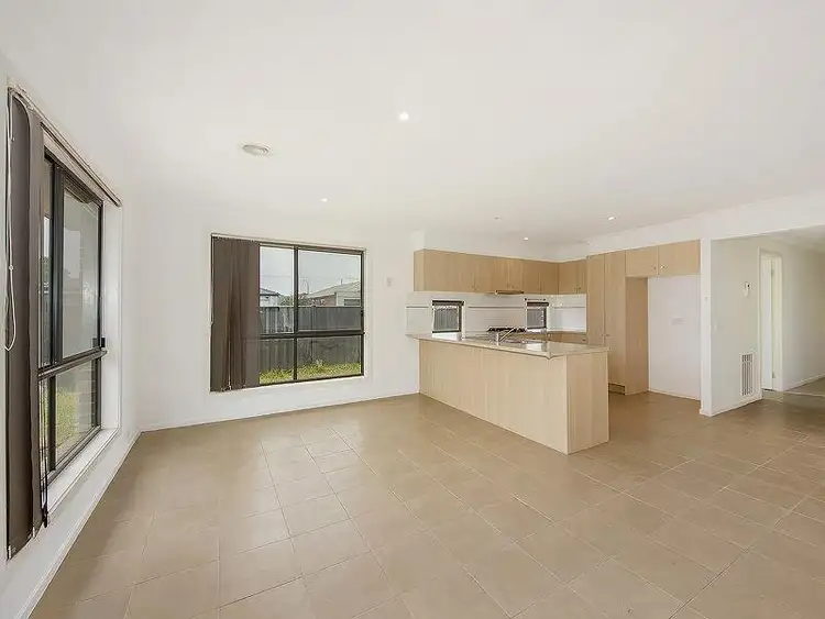 Fourth view of Homely house listing, 2 Cragside Place, Deer Park VIC 3023