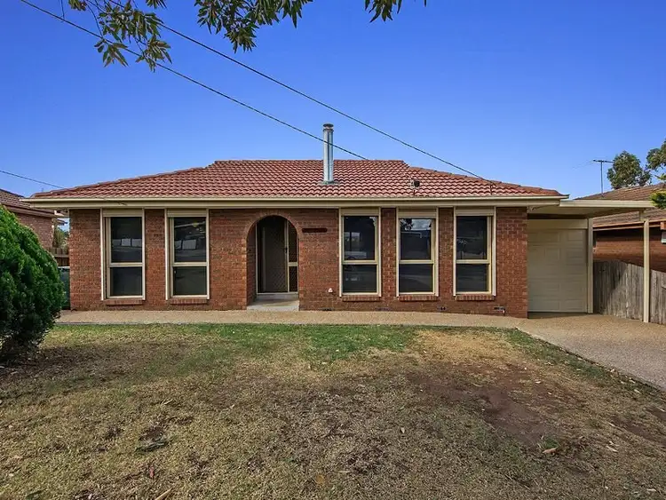 8 Abercairn Court, Deer Park VIC 3023