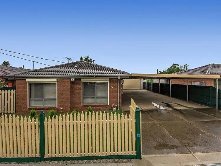 128 Robinsons Road, Deer Park VIC 3023