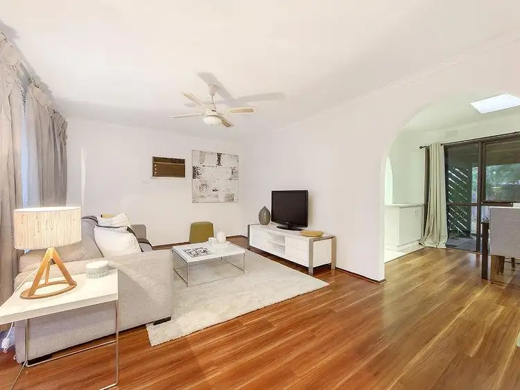 8 Bronwyn Court, Deer Park VIC 3023