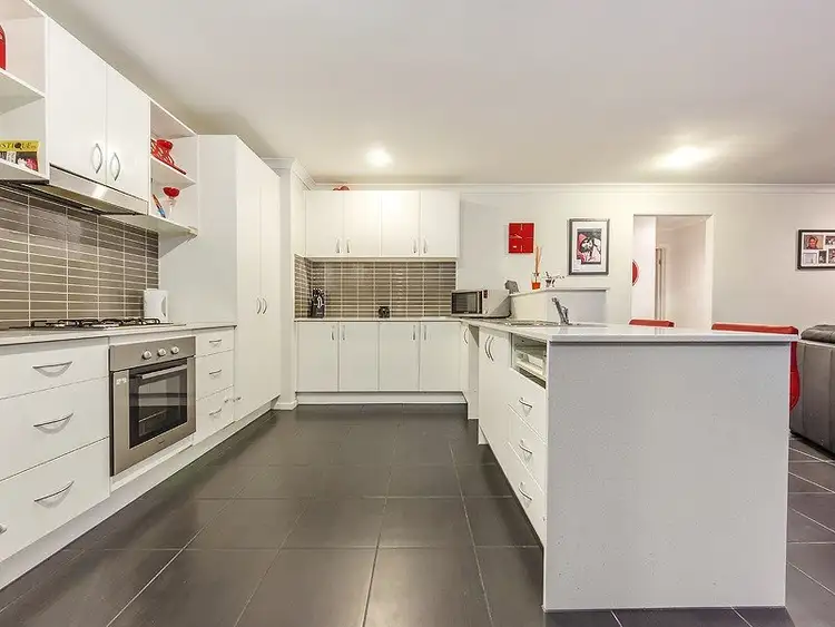 48 O'Connor Road, Deer Park VIC 3023