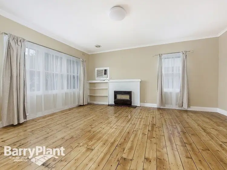 11 Slough Street, Deer Park VIC 3023